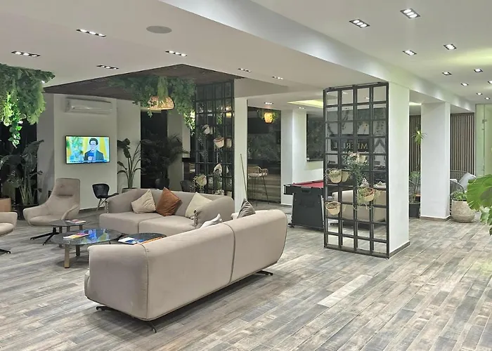 Imperial Sleeps 3 - Pool Parking Wifi דירה *