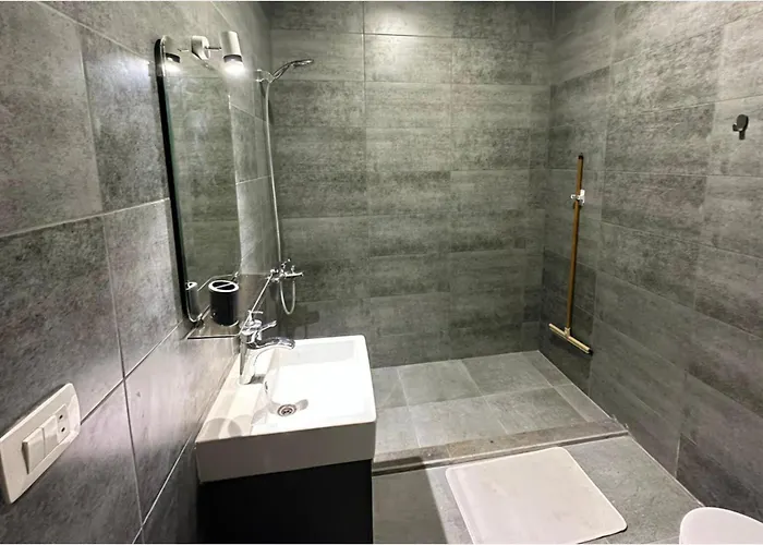 דירה Imperial Sleeps 3 - Pool Parking Wifi הורגהדה